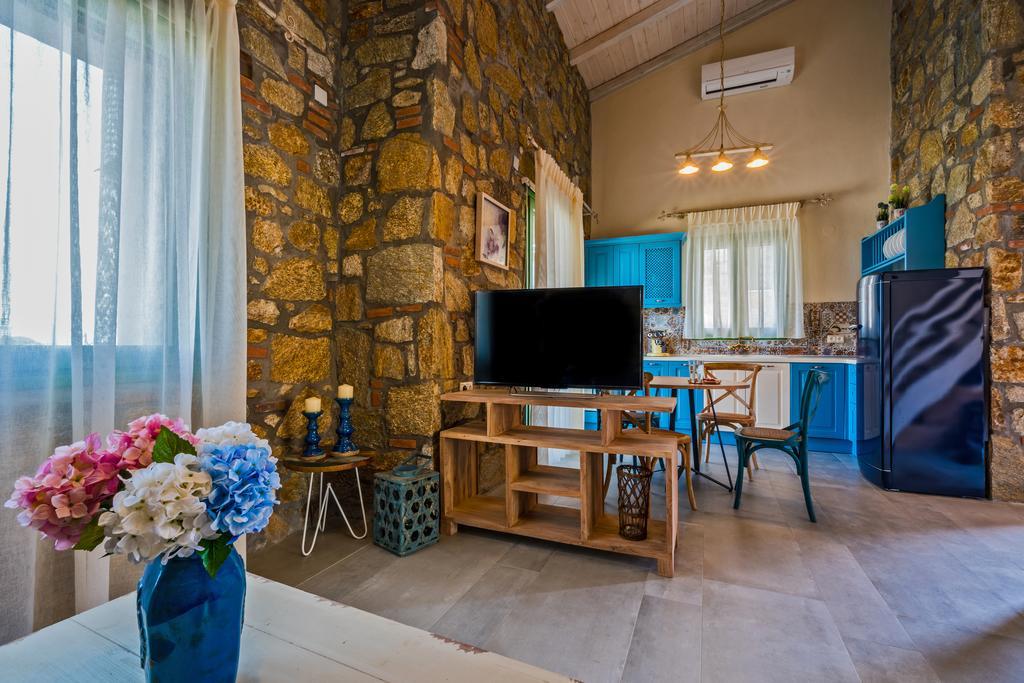 Mediterraneo Luxury Suites Halkidiki Вурвуру Екстер'єр фото